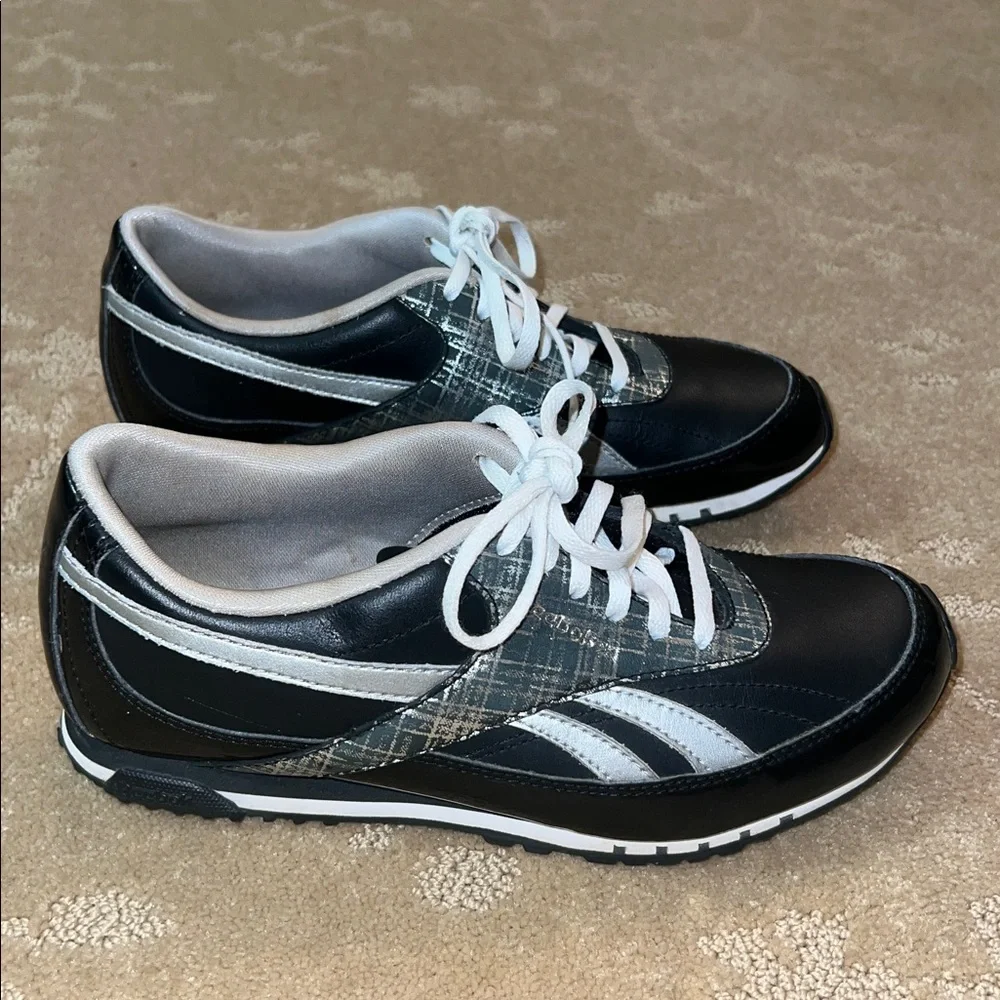 Reebok Classics Women’s Black and Gold Plaid Sneakers, Sz 7